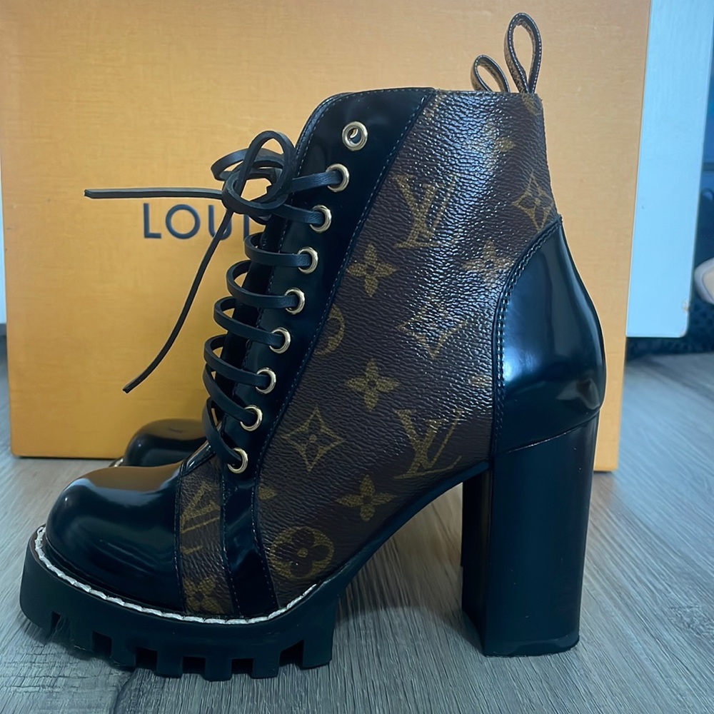 ✨authentic✨ Louis Vuitton Star Trail Ankle Boot - Picture 3 of 16